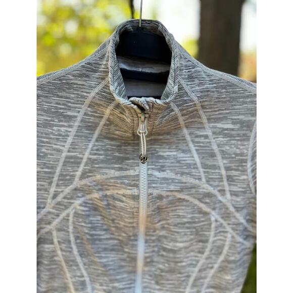 Lululemon Define Full Zip Jacket Size 6 - Picture 2 of 10